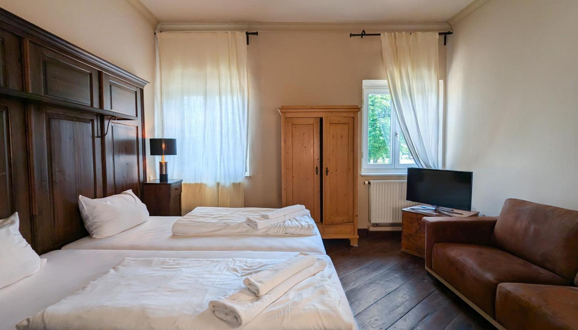Отель Gut Staudham Gasthof Und Events Вассербург-ам-Инн Экстерьер фото